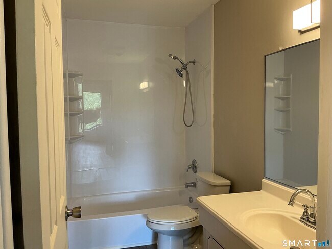 Building Photo - 2315 Cromwell Hills Dr