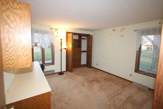 Building Photo - 24530 S Rowell Rd