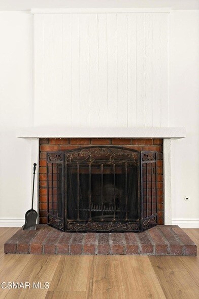 Building Photo - 2442 N Alden St