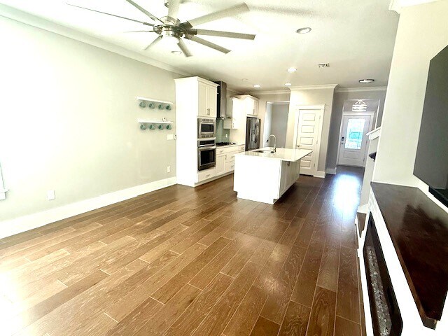 Building Photo - 50 Grande Pointe Dr