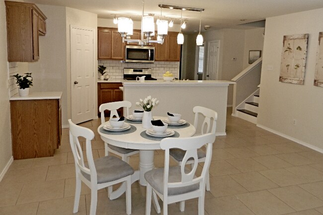 Building Photo - 1501 Davis Mountain Loop