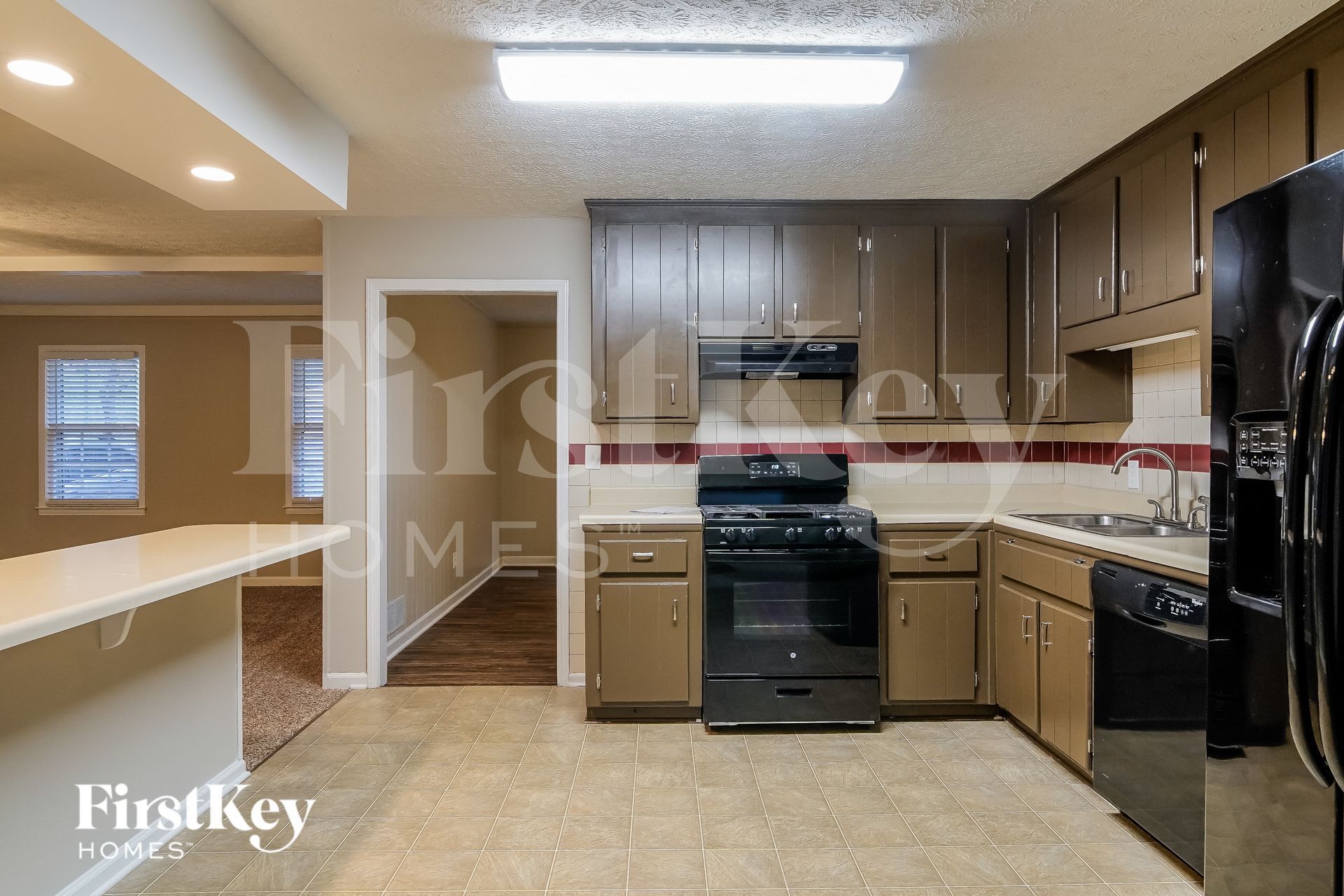 Building Photo - 5292 Clarkview Dr