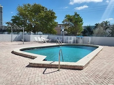 Building Photo - 7300 Wayne Ave