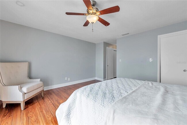 Building Photo - 5172 Coquina Key Dr SE