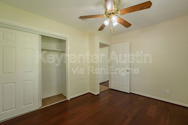 Building Photo - 4601 Lennox Dr