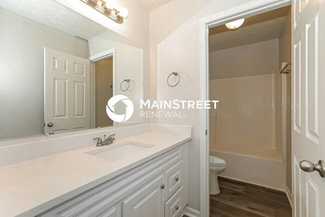 Building Photo - 4 Bedroom Pet-Friendly Home in ATLANTA, GA with Main Street Renewal