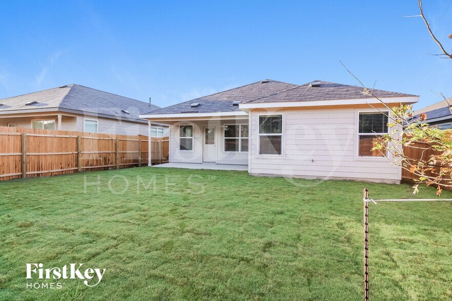 Building Photo - 4527 Meadowland Pl