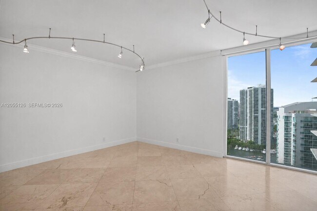 Building Photo - 19355 Turnberry Way