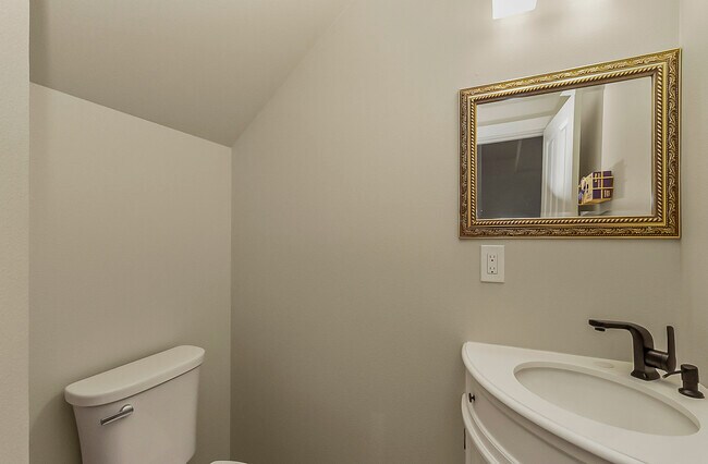 Building Photo - 14810 9th Dr SE
