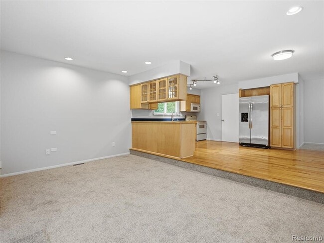 Building Photo - 2387 Sanders Pl