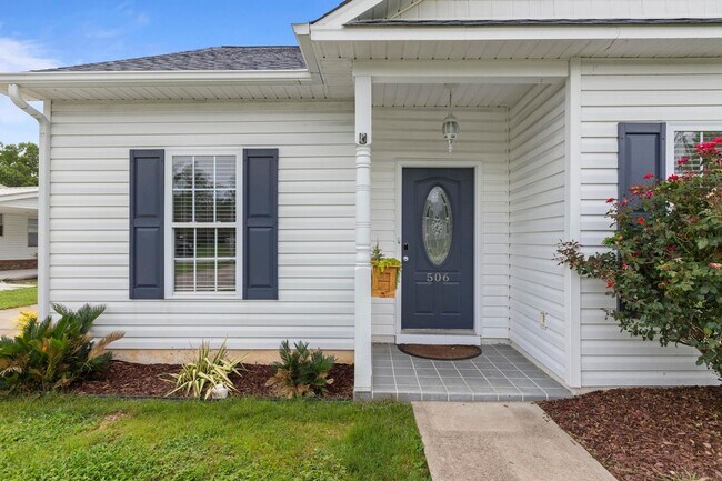 Building Photo - Hampstead Home for Rent with Garage!