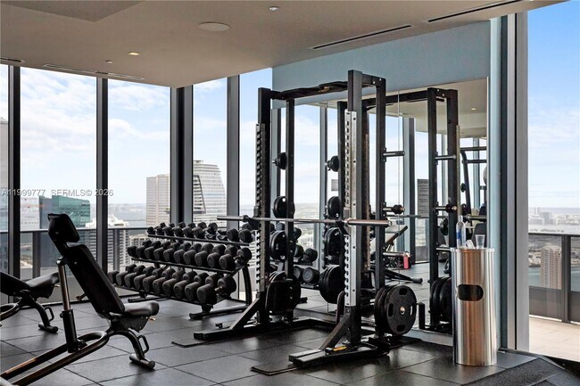 Building Photo - 1000 Brickell Plaza