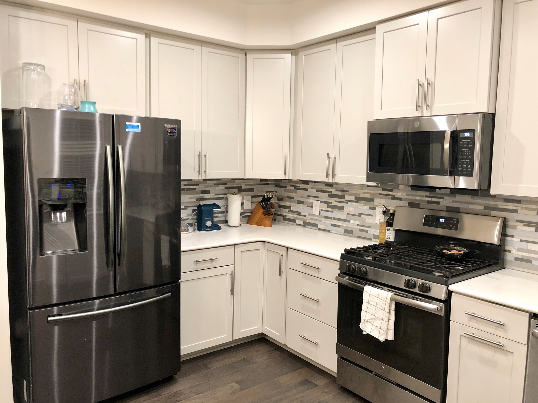 Kitchen - 4014 Audubon Park Dr