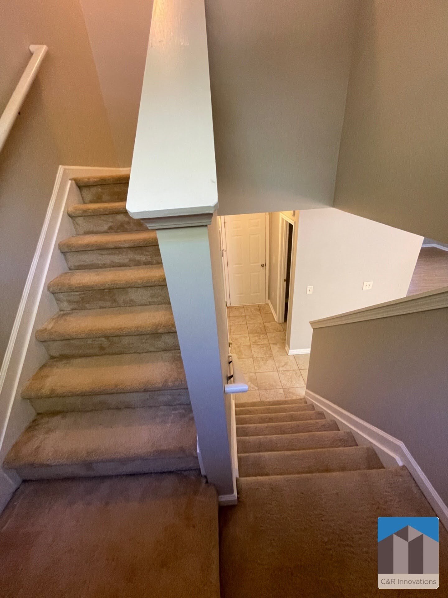 Building Photo - 2345 Delfern Dr