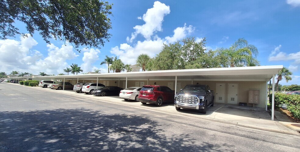 Covered parking and storage lockers - 21301 Lancaster Run