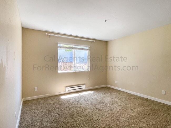 Building Photo - 6400 Christie Ave