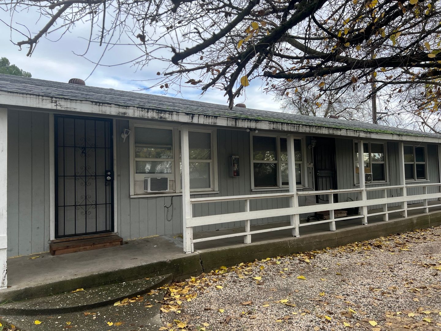 Building Photo - 1298 W Capitol Ave