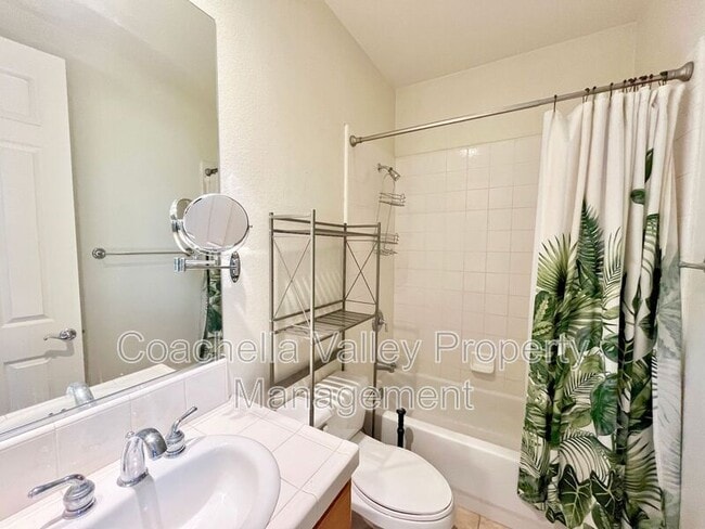 Building Photo - 43341 Parkway Esplanade W