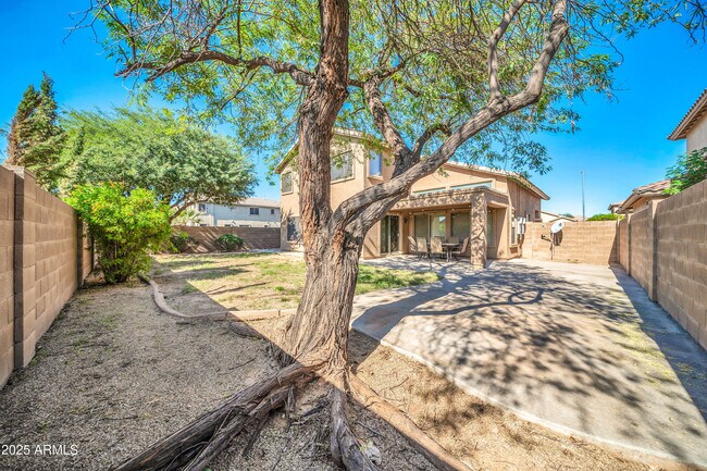 Building Photo - 15385 W Cottonwood Cir