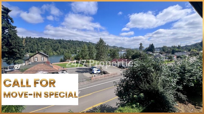Primary Photo - Upper Level 2 BD | 1 BA Apartment w/ Willamette River View - Oregon City