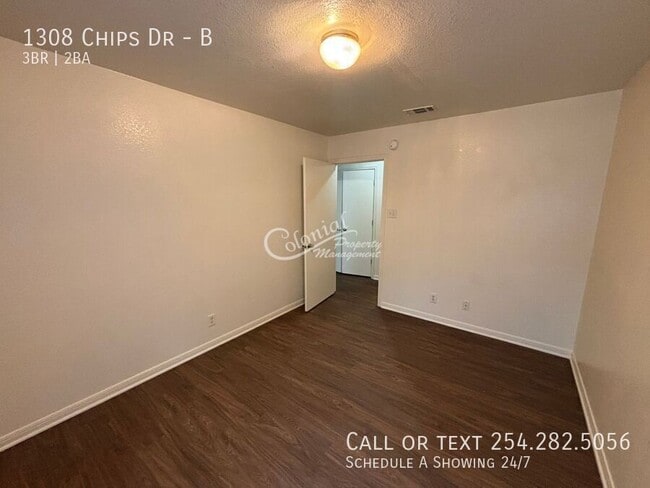 Building Photo - 1308 Chips Dr