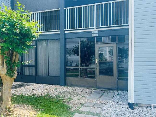 Building Photo - 3941 Atrium Dr