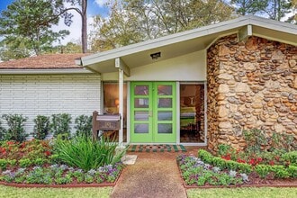 Building Photo - 1101 Guinea Dr