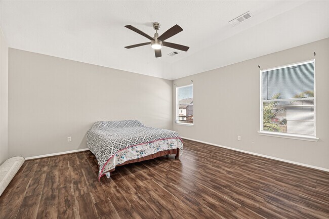 Building Photo - 17522 Coventry Squire Dr