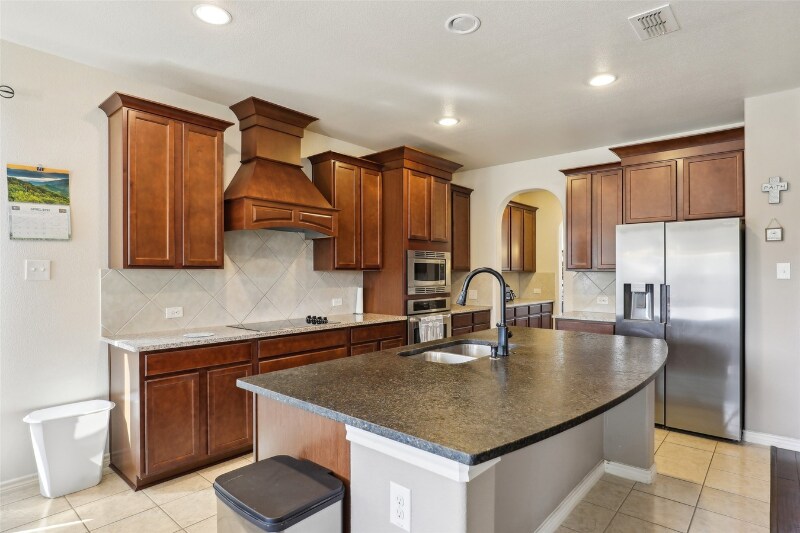 Building Photo - 123 Acadia Ln