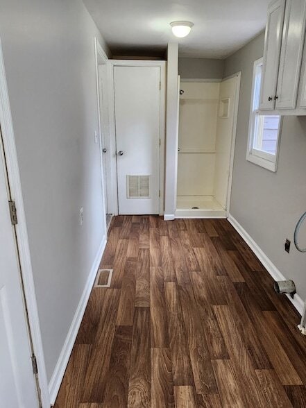 Building Photo - 401 N Polk St