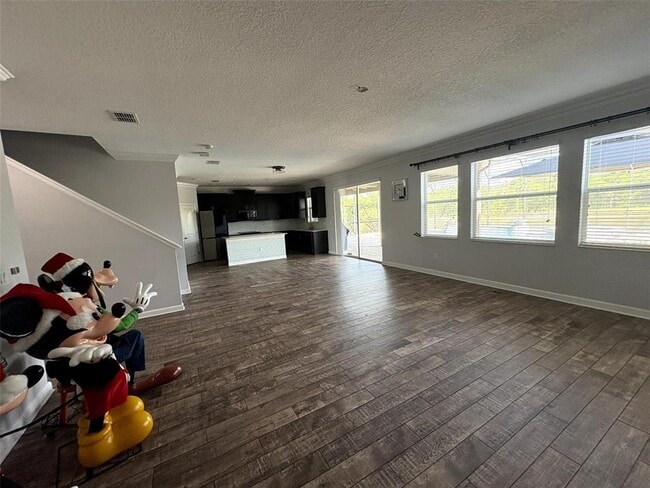 Building Photo - 10342 Lovegrass Ln