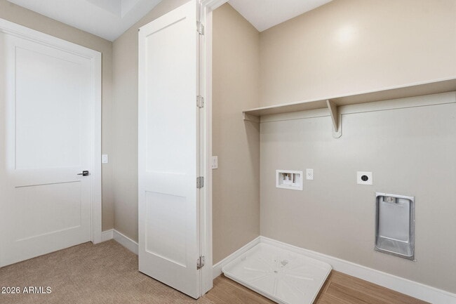 Building Photo - 850 N 8th Ave