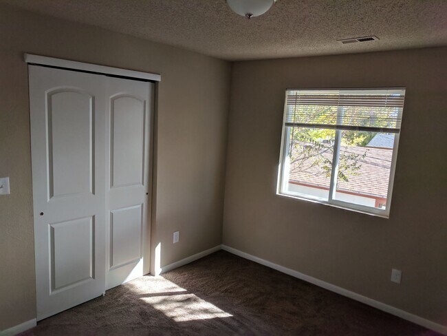 Building Photo - Kearney Street Apts.