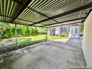 Building Photo - 304 E Mistletoe