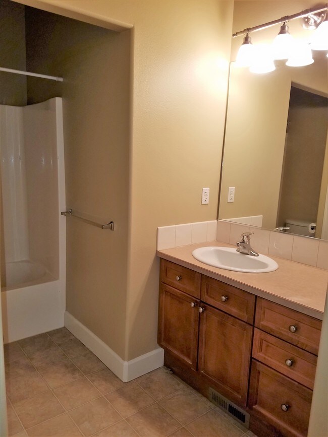 Building Photo - 61158 Kepler St