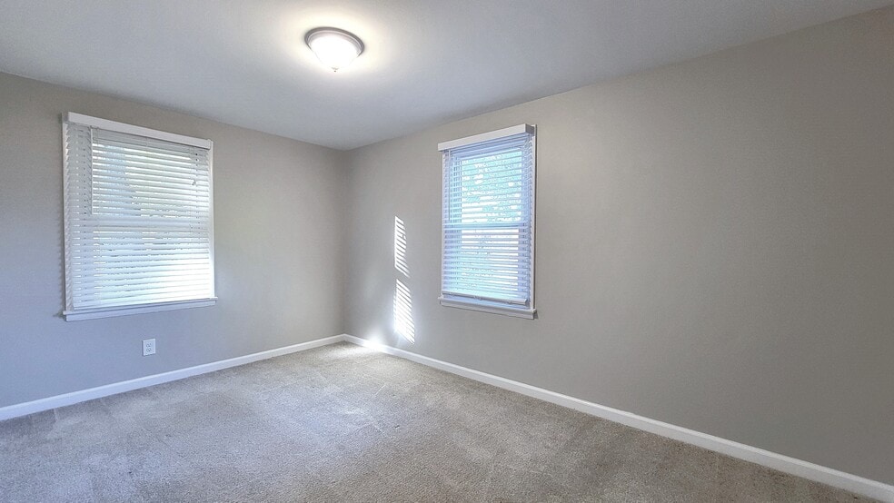 Building Photo - 141 Bennett Rd