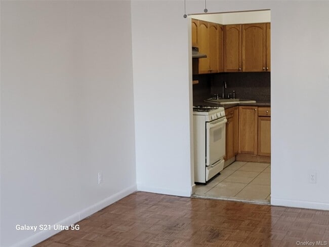 Building Photo - 48-82-82 37th St