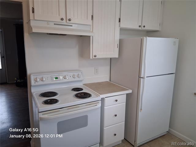 Building Photo - 8340 S Newland St