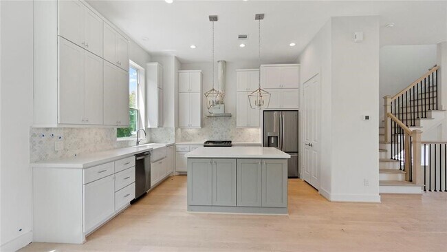 Building Photo - 4621 Maxie St