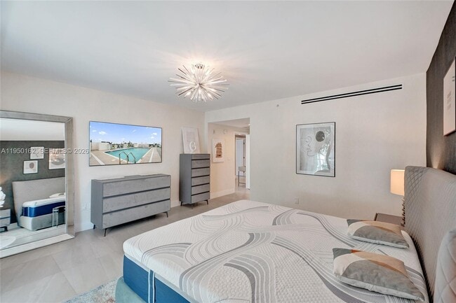 Building Photo - 1170 101st St