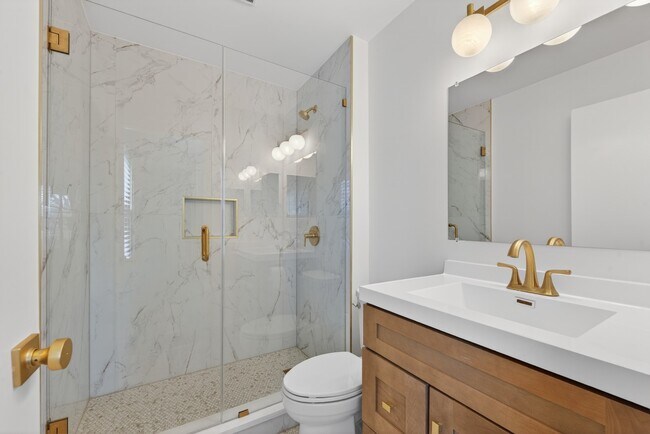 Building Photo - 2301 Providence Ct