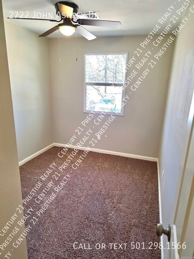 Building Photo - 2722 John Ashley Dr
