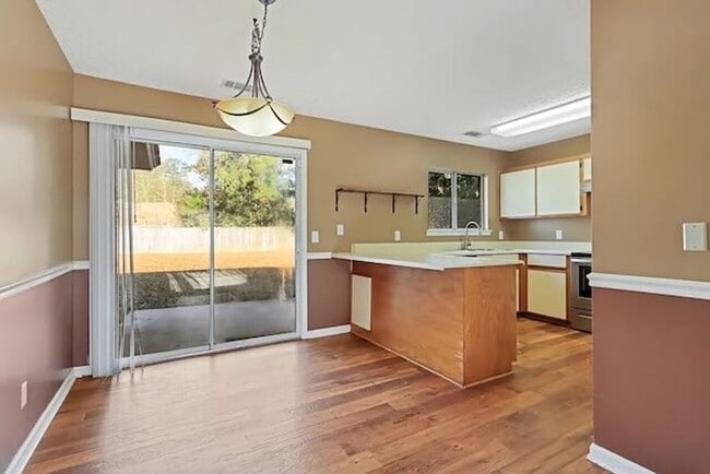 Building Photo - 12 Brown Thrasher Ct