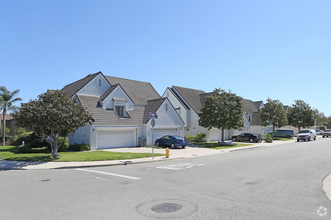 Primary Photo - Stonebridge Townhomes