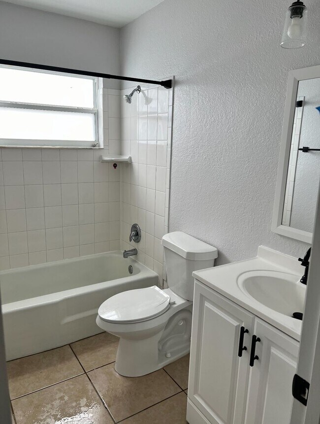 Building Photo - AUGUST MOVE IN FOR THIS RANCH STYLE HOME I...