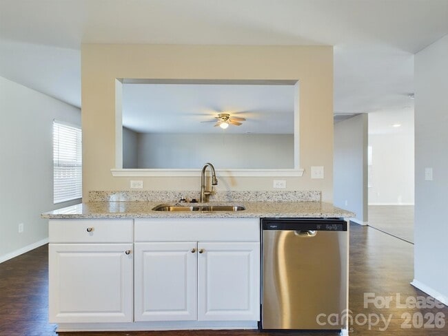 Building Photo - 12621 Dervish Ln