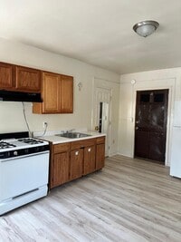 Building Photo - 235 Washington St