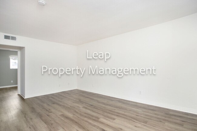 Building Photo - 1490 W Lambert Rd