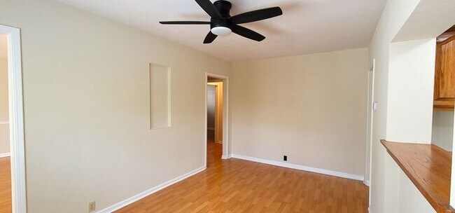 Building Photo - Spacious & Charming 2-Bed/2-Bath Home – Wa...