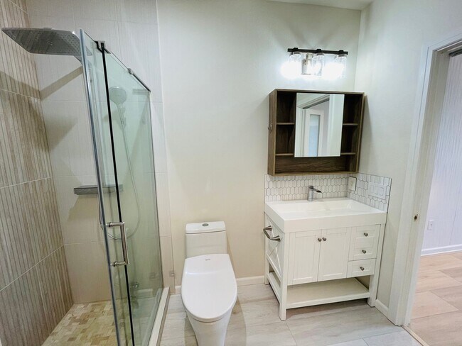 Building Photo - 25235 SE Klahanie Blvd